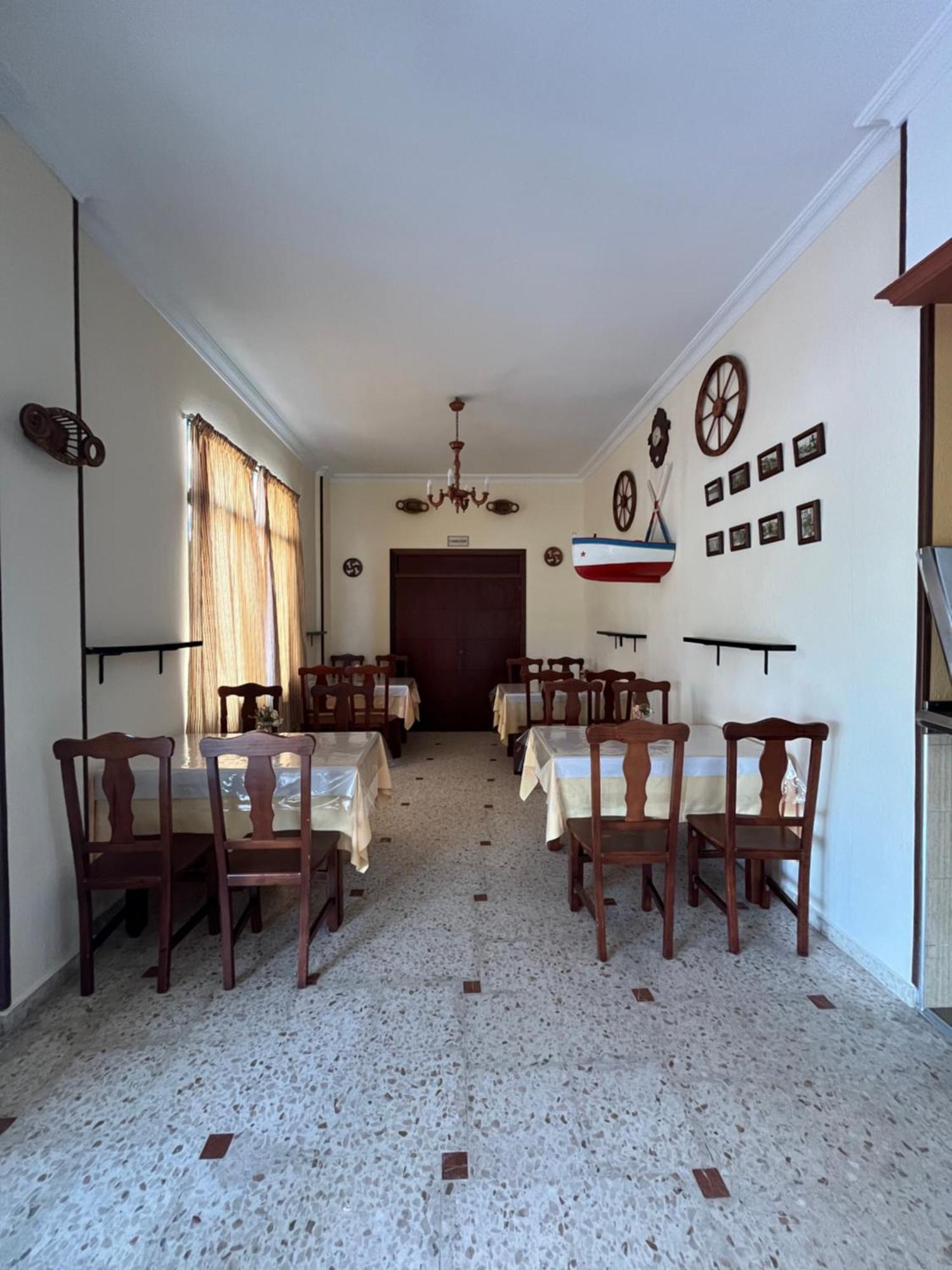 Hotel La Barca Lepe Bagian luar foto