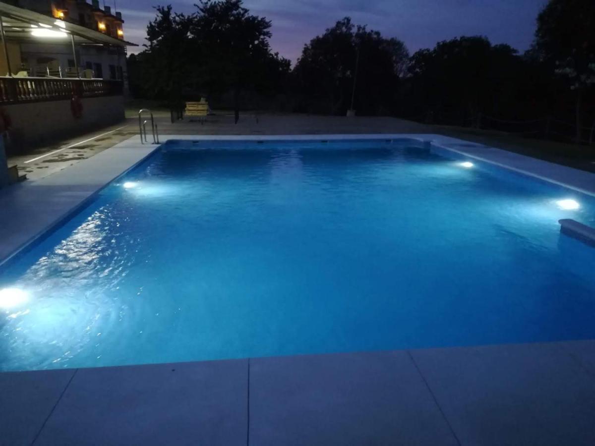 Hotel La Barca Lepe Bagian luar foto